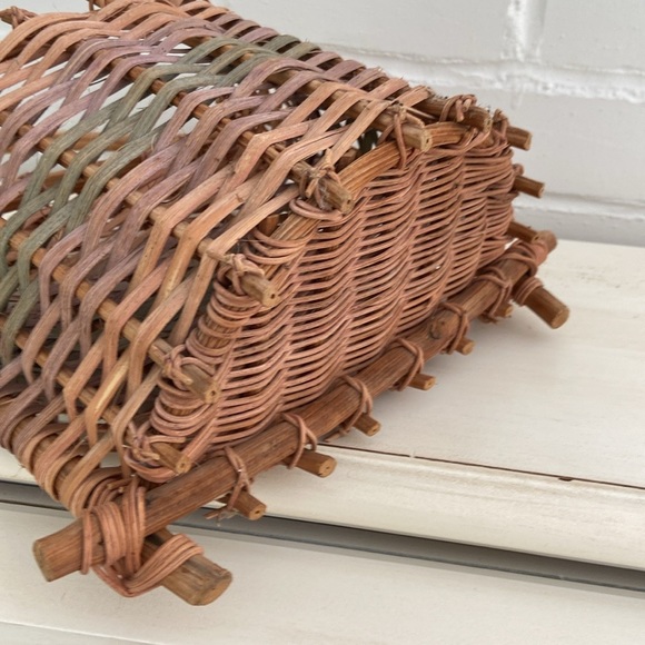 Muted-multicolored hanging wicker storage basket - Picture 5 of 8